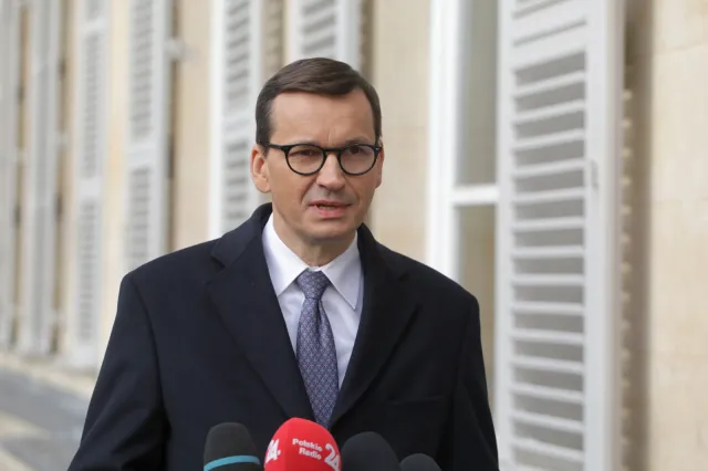 Nowe obostrzenia na święta. Jest zapowiedź Morawieckiego