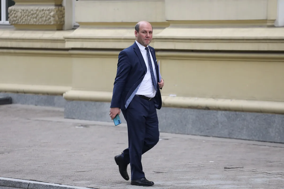 Szynkowski vel Sęk krytykuje rozmowy telefoniczne Scholza i Macrona z Putinem