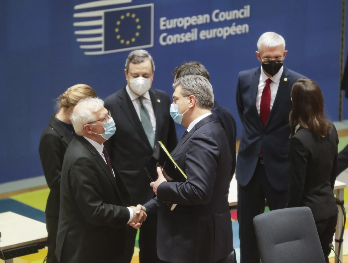 Przywódcy UE ustalili drugi pakiet sankcji dla Rosji. Co się w nim znalazło?
