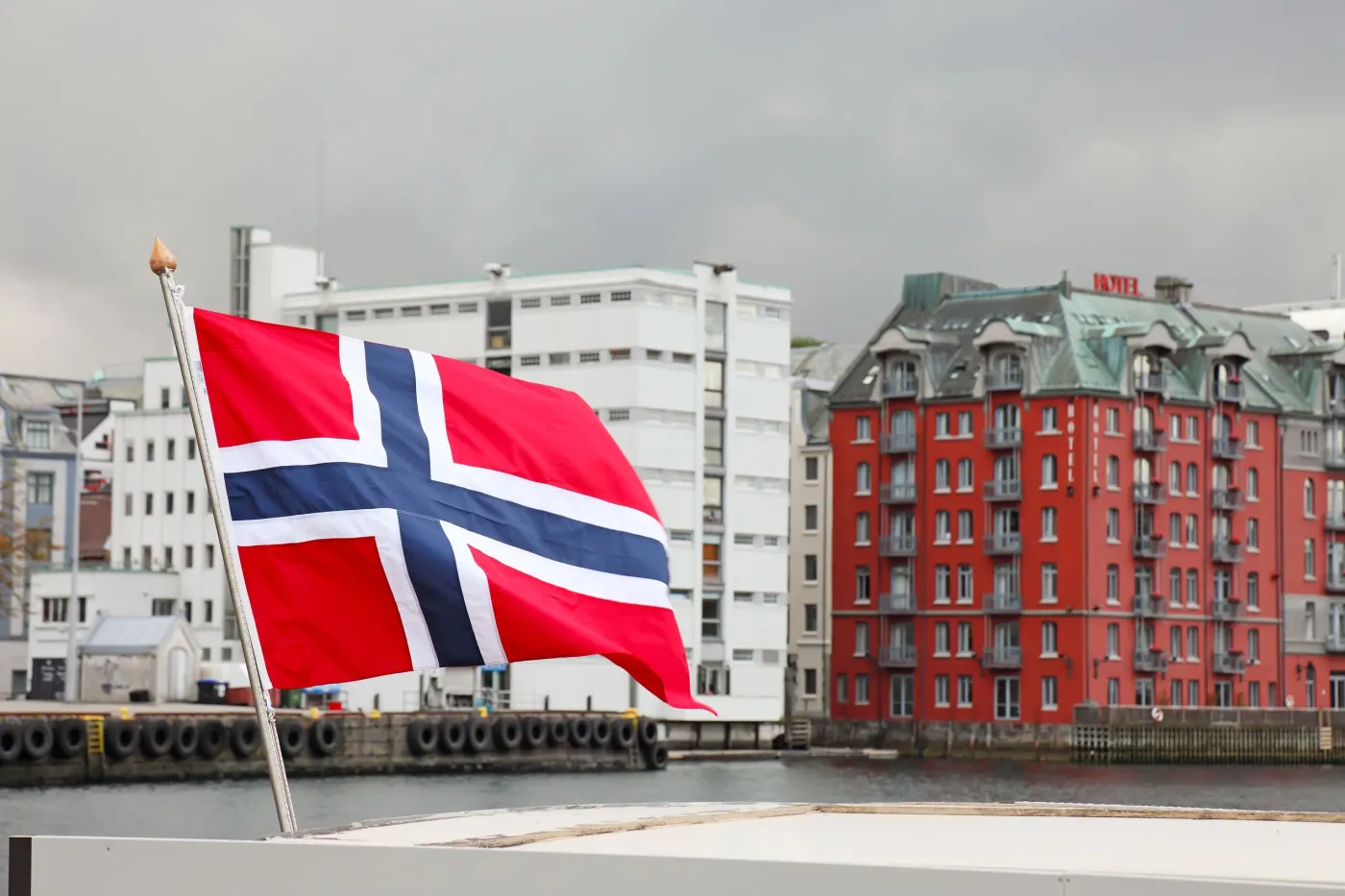 Norwegia: Rząd ogłosił zaostrzenie restrykcji koronawirusowych