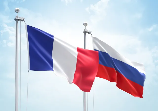 Francja nie rezygnuje z handlu nuklearnego z Rosją. Finansuje machinę wojenną Putina?