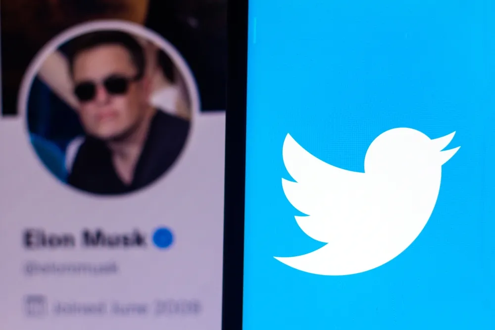 Musk zabrania linkować do Facebooka i Mastodona na Twitterze i po kilku godzinach... odwołuje decyzję
