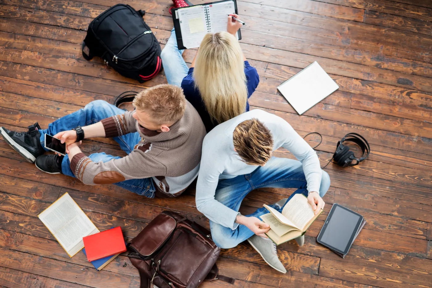 ZUS upomina uczniów i studentów: Złóż wniosek, aby nie stracić świadczenia