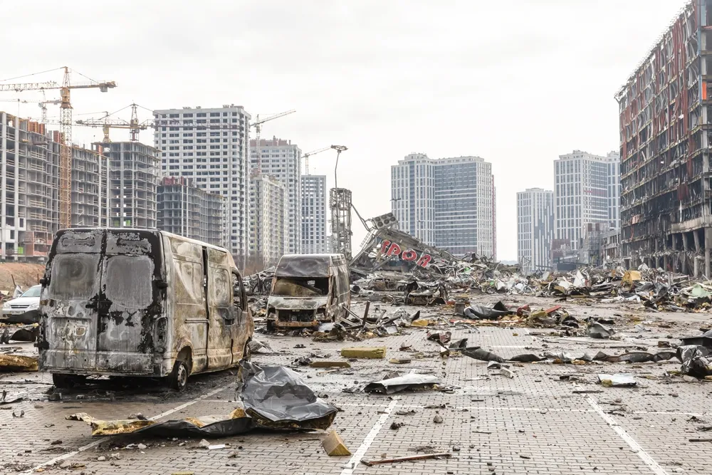 Kyiv,,Ukraine,-,Mar.,29,,2022:,War,In,Ukraine.,Shopping