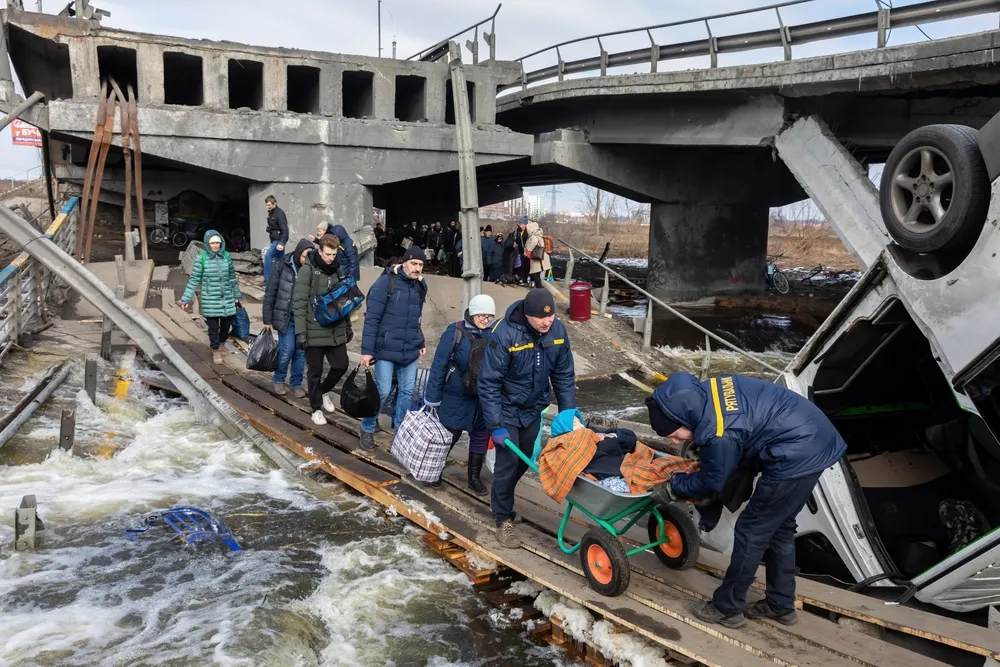 Irpin,,Ukraine,-,Mar.,09,,2022:,War,In,Ukraine.,Thousands