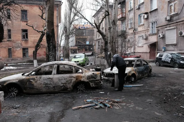 Pułk Azow: Mariupol to setki martwych ciał na ulicach