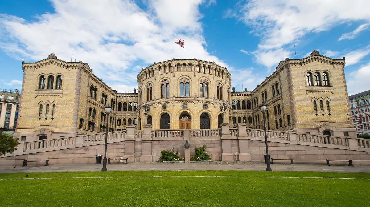 Gmach norweskiego parlamentu zamknięty z powodu zagrożenia bombowego