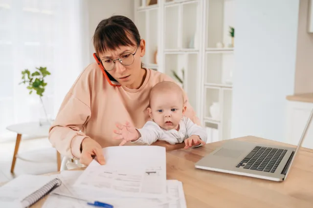 Babciowe, czyli świadczenie „Aktywna Mama” już od 2024 r. Kiedy pierwsze wypłaty, dla kogo i w jakiej kwocie?