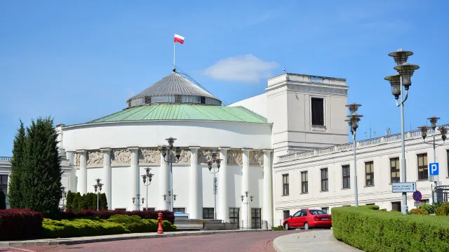 Bezpieczeństwo i handel w niedziele. Pierwsze czerwcowe posiedzenie Sejmu już w środę