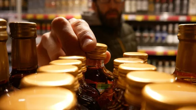 50 zł za butelkę wódki. Taka będzie Cena minimalna na alkohol?