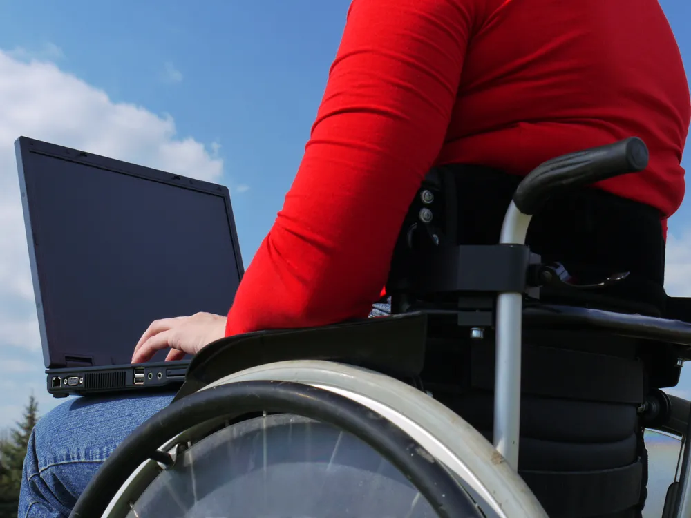 niepełnosprawni, pracownik