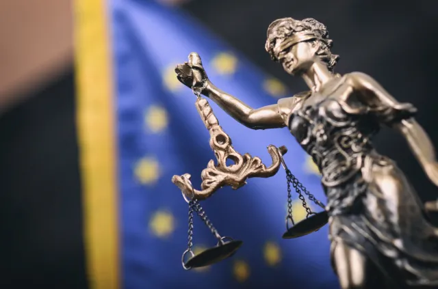 Bruksela traci cierpliwość. Rośnie rachunek za niepraworządność