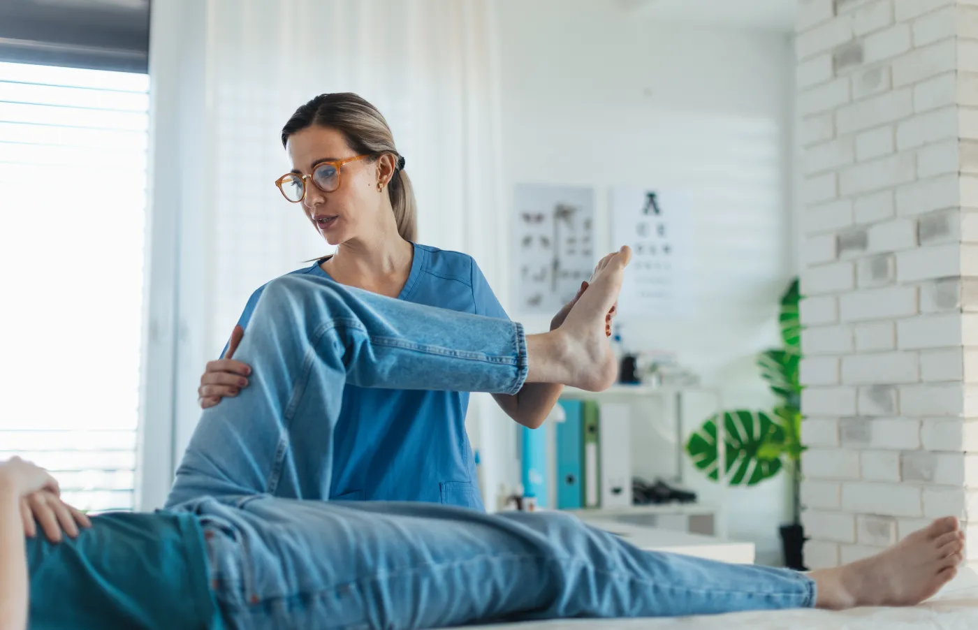 Rehabilitacja na NFZ bez kolejki? Te osoby mają ustawowe pierwszeństwo