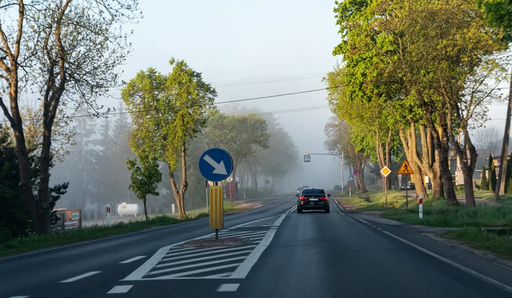 Co zrobić gdy gmina odmawia odszkodowania za uszkodzone zawieszenie na dziurawej drodze gminnej?