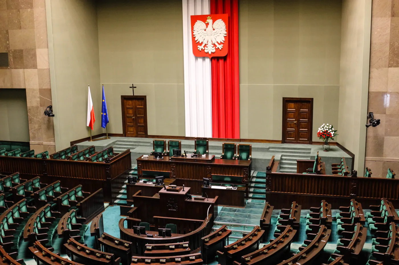 KO liderem, Konfederacja na podium. Rozłam na lewicy nie przyniósł poparcia [SONDAŻ DGP]