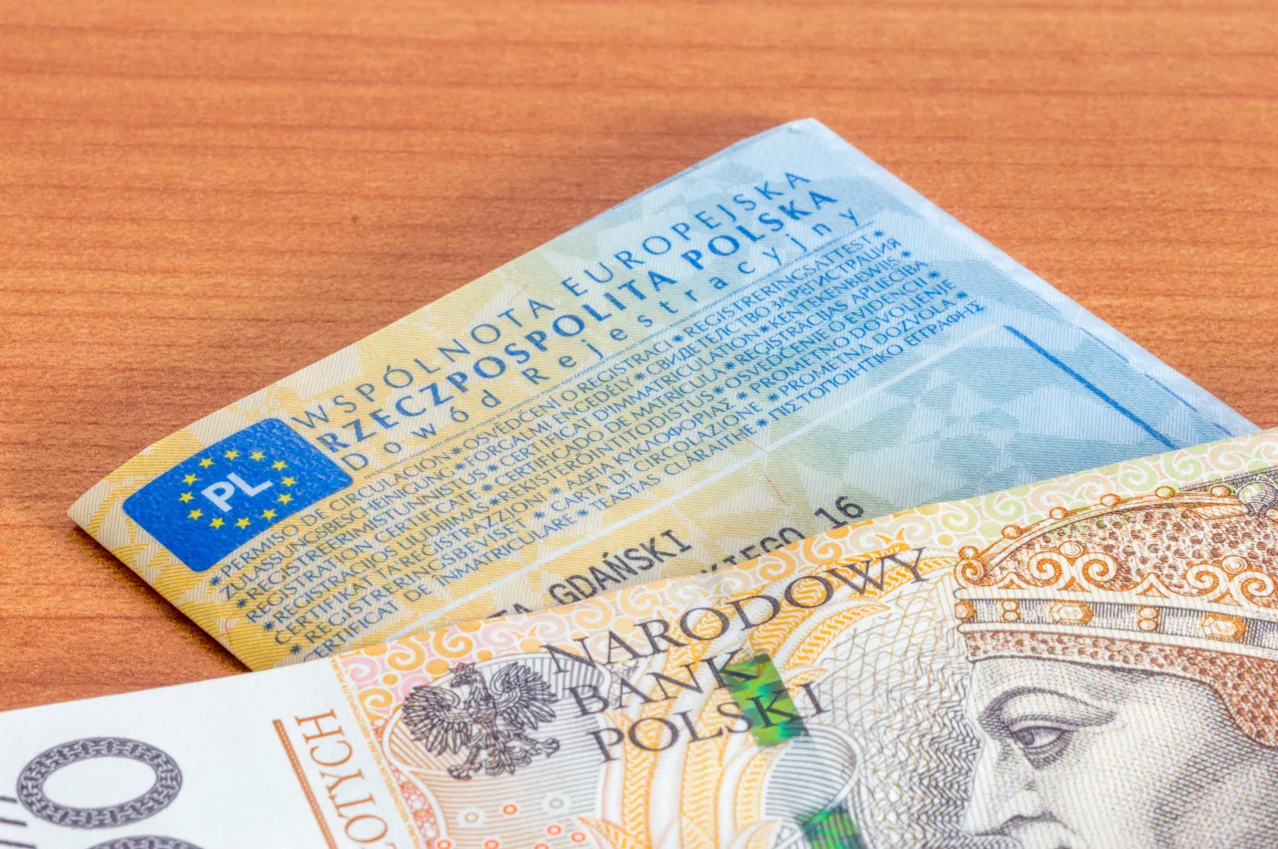 Podwyżki opłat komunikacyjnych 2026. Nowe stawki za prawo jazdy i rejestrację samochodu
