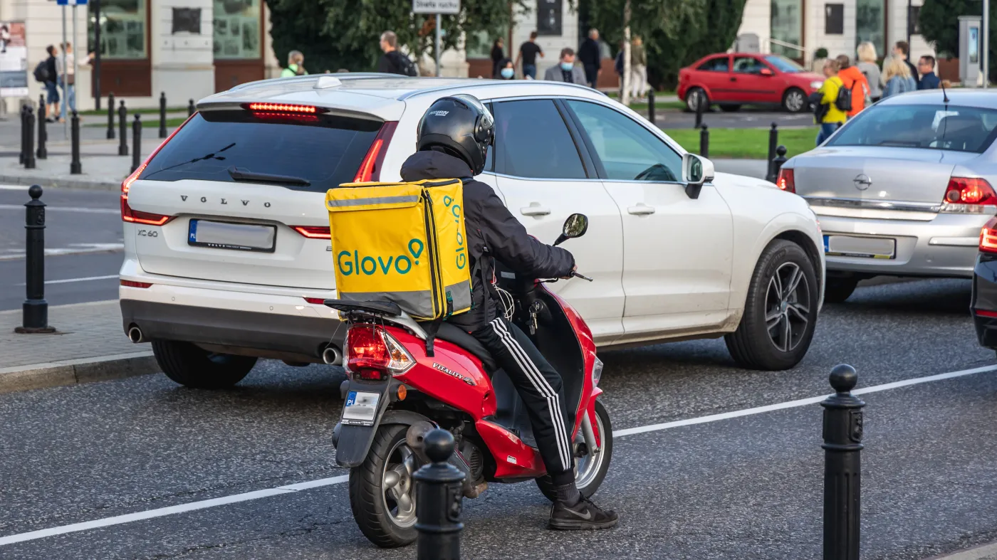 Aż 79 mln euro grzywny dla Glovo. Rekordowa kara od hiszpańskiej inspekcji pracy