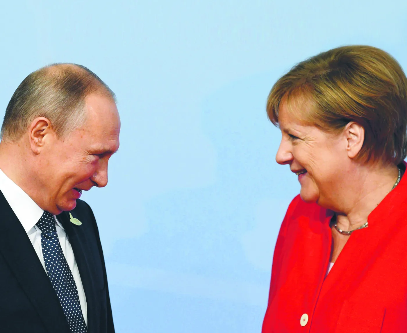 Ofensywa uprzejmości legalizuje putinizm w Niemczech i Austrii
