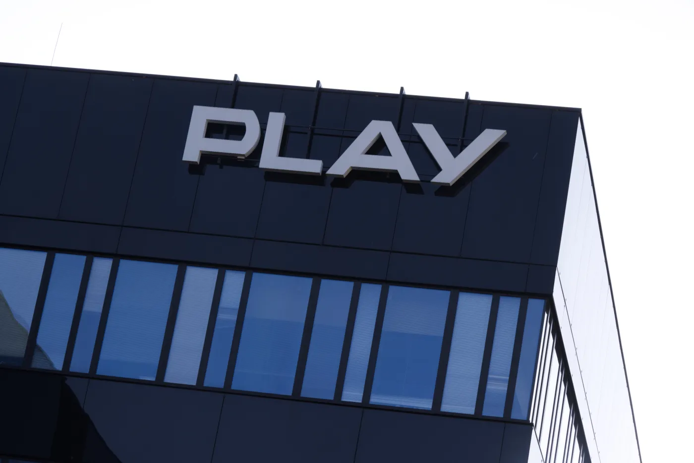 Awaria sieci Play w Polsce. Operator przeprasza, sytuacja stabilizuje się