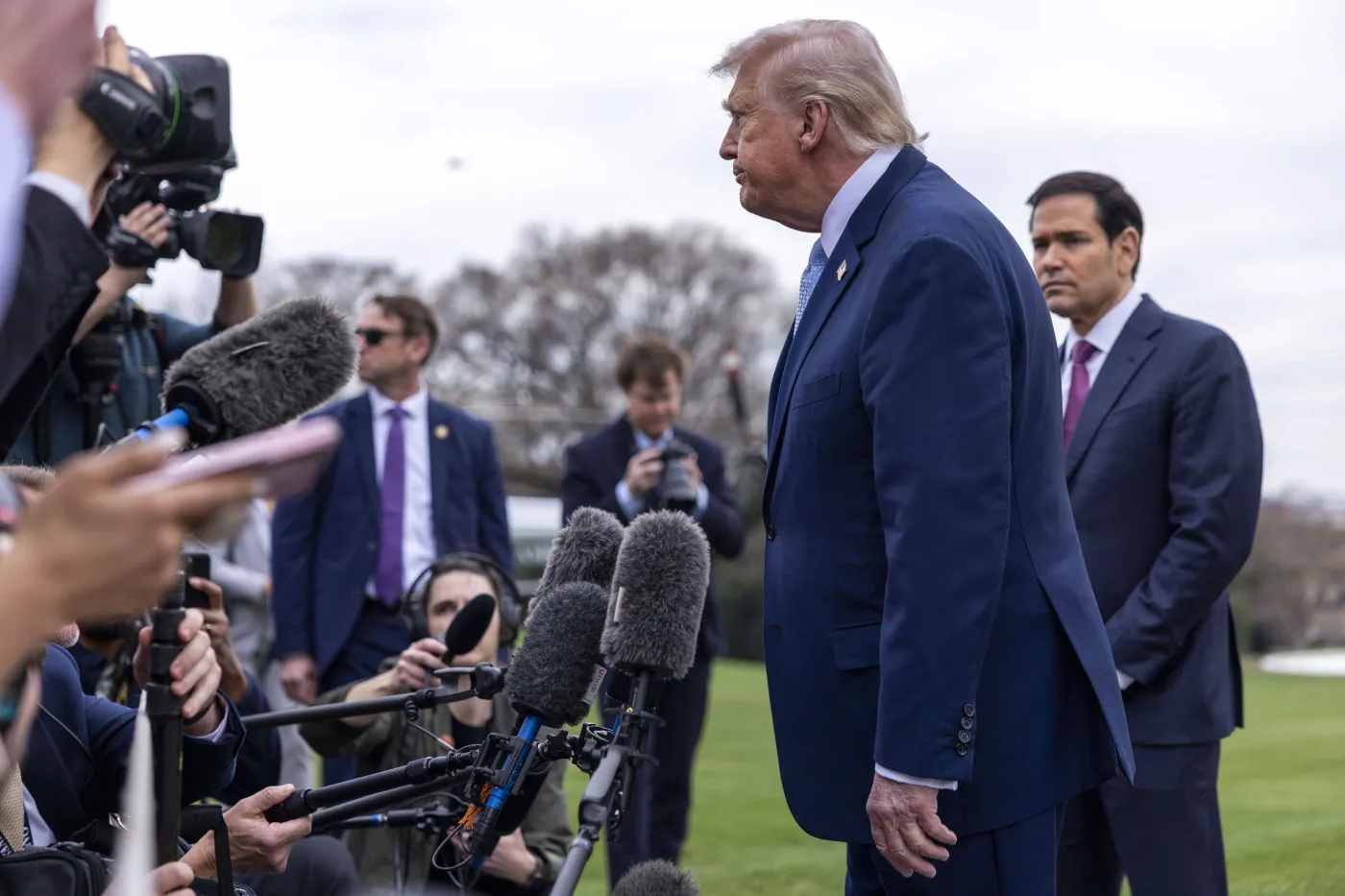 Trump daje Iranowi 48 godzin. Grozi uderzeniem w infrastrukturę krytyczną