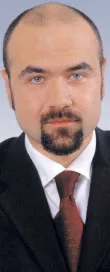 W jakim trybie powinno nastąpić przejęcie pracowników