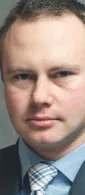 Jak firmy mogą zarządzać ryzykiem finansowym