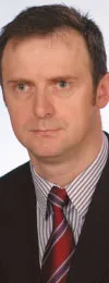 Czy zatrudniając ponownie pracownika można zmienić mu warunki pracy i płacy