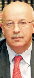 Czy podatnik musi sam zapłacić zaliczkę od umowy zlecenia z zagranicy