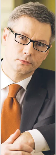 "Uważałbym na fundusze surowcowe i struktury"