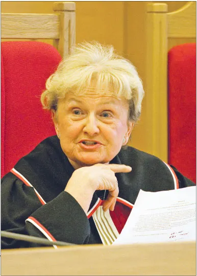 Sąd Rejonowy w Łodzi miał prawo zadać w ten sposób sformułowane pytania prawne - stwierdziła sędzia sprawozdawca Ewa Łętowska
