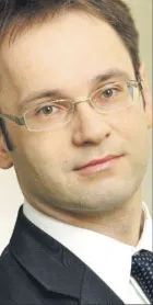 "Zrestrukturyzujmy firmę, zanim zmusi nas do tego bank"