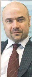 Czy osiągnięcie wieku emerytalnego uzasadnia wypowiedzenie umowy