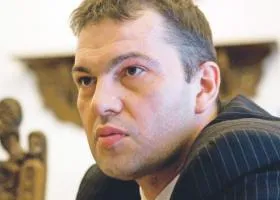 "Nie rezygnujemy z podziału NFZ i dodatkowych ubezpieczeń"