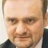 Robert Wąchała, absolwent Wydziału Prawa i Administracji UMCS w Lublinie i studiów podyplomowych na SGH w Warszawie. Od września 2006 roku dyrektor Departamentu Nadzoru Obrotu Komisji Nadzoru Finansowego