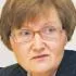 Józefina Hrynkiewicz, profesor nauk humanistycznych, absolwentka Wydziału Psychologii i Pedagogiki Uniwersytetu Warszawskiego. Była m.in. dyrektorem Krajowej Szkoły Administracji Publicznej i członkiem Rady Służby Publicznej. Obecnie pracuje m.in. w Instytucie Stosowanych Nauk Społecznych UW