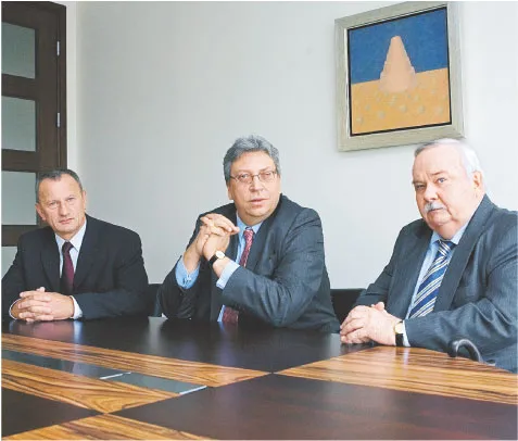 Zwycięzcy VI rankingu: od lewej Józef Palinka, Krzysztof A. Zakrzewski, prof. Grzegorz Domański