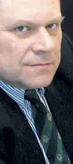Jakie znaczenie ma okres posiadania udziałów dla zwolnienia przy wypłacie dywidend
