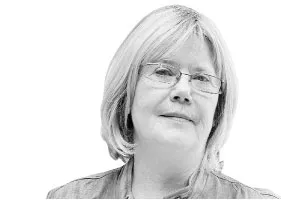 Joanna Solska, Autorka jest publicystką tygodnika „Polityka”