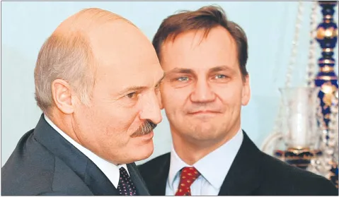 Łukaszenka zapewniał Sikorskiego, że wybory będą uczciwe
