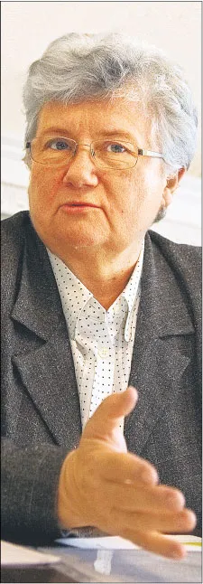 Katarzyna Chałasińska-Macukow profesor, przewodnicząca Konferencji Rektorów Akademickich Szkół Polskich, rektor Uniwersytetu Warszawskiego