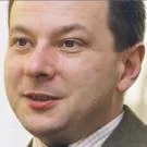 Michał Szubski, absolwent Wydziału Prawa i Administracji na Uniwersytecie Warszawskim. Były prezes Mazowieckiej Spółki Gazownictwa. Prezes PGNiG od marca 2008 roku