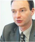 Lekarz chroni przed zwolnieniem związkowca