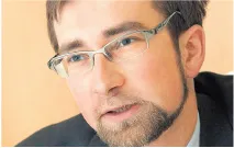 Andrzej Powierża, jest analitykiem DM Banku Handlowego