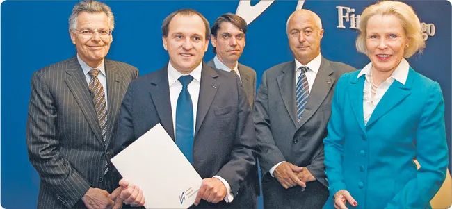 W debacie zorganizowanej przez Komisję Nadzoru Finansowego udział wzięli (od lewej): Myron S. Scholes, Stanisław Kluza, Piers Haben, Karoly Szasz i Anneli Tuominen