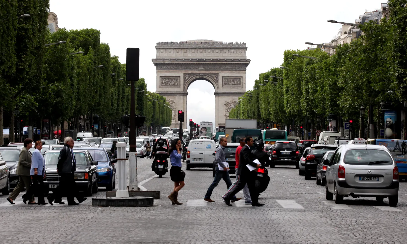 577853-avenue-des-champs-elys-es.jpg