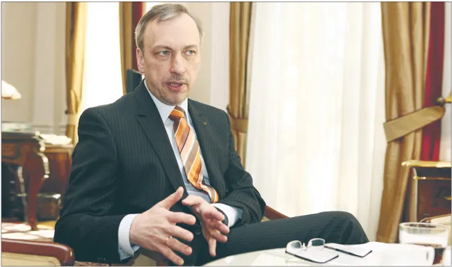 Zdrojewski: Trzeba zdjąć prawny gorset