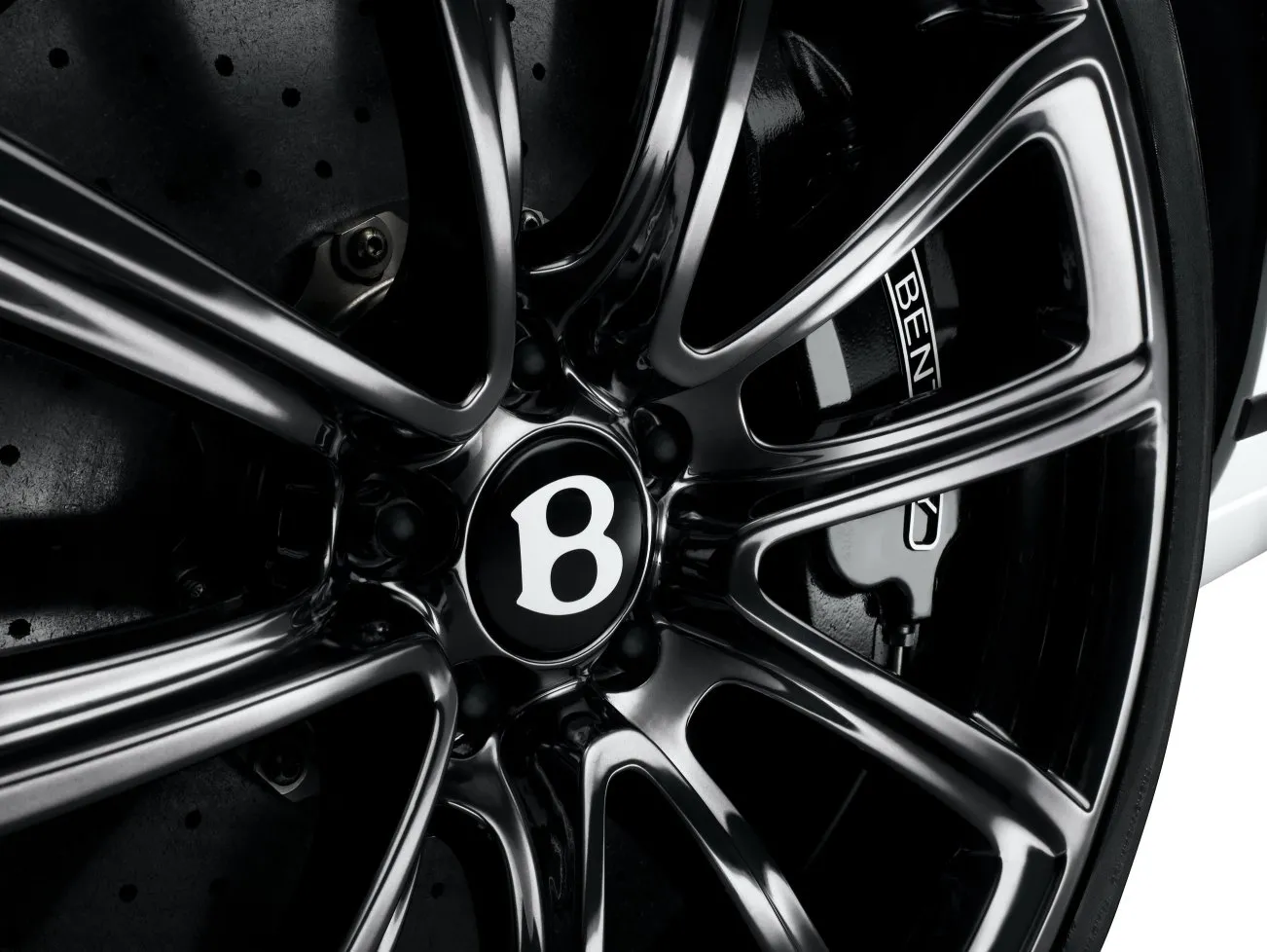 436952-continental-supersports-2-2.jpg