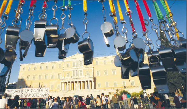 Grecka ulica jest przeciwna oszczędnościom, codziennie dochodzi do antyrządowych protestów