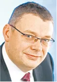 Piasecki: Po co opłacać polisę, skoro państwo da odszkodowanie
