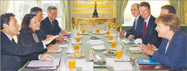 Na wczorajszym spotkaniu Nicolas Sarkozy i Angela Merkel ustalili powołanie faktycznego rządu gospodarczego uni walutowej